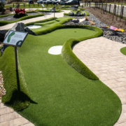 Adventuregolf am Flugplatz Nittenau-Bruck Bahn 8 - Die Schmetterlingswiese