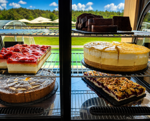 Kaffee & Kuchen - Adventuregolf am Flugplatz